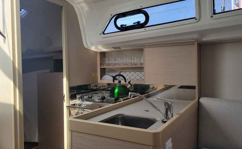 Oceanis 30.1