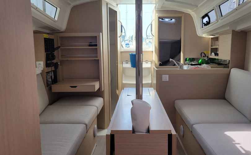 Oceanis 30.1