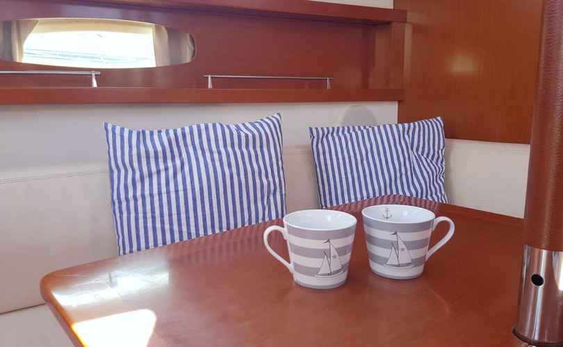 Oceanis 31