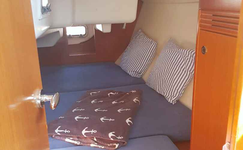 Oceanis 31