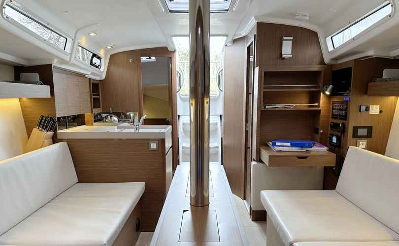 Oceanis 34.1