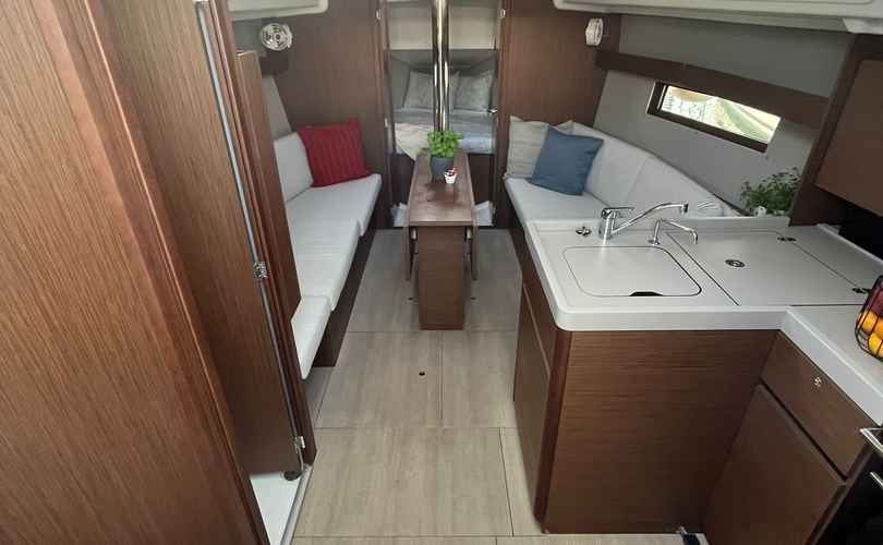 Photo Oceanis 34.1 (2023)