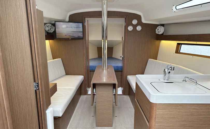 Oceanis 34.1