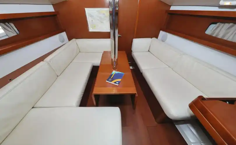 Photo Oceanis 34 (2012)