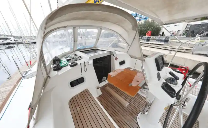 Photo Oceanis 34 (2012)