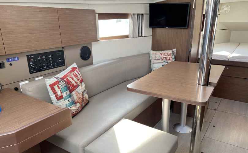 Oceanis 35.1