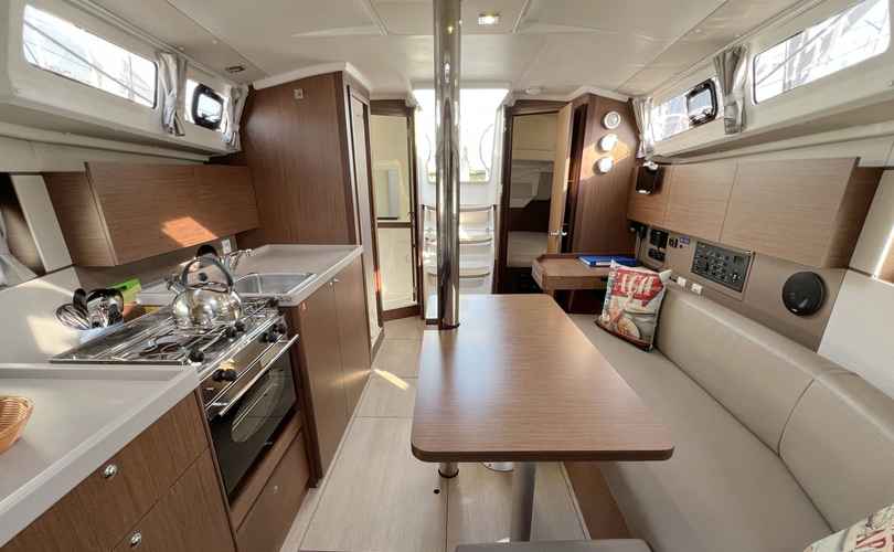 Oceanis 35.1
