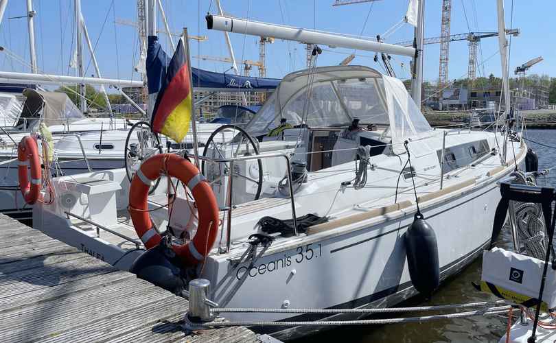 Oceanis 35.1