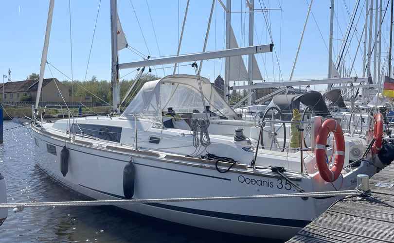 Oceanis 35.1