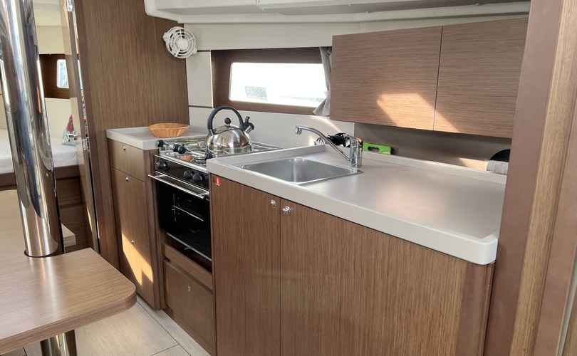Oceanis 35.1