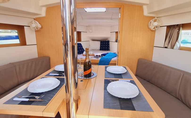 Oceanis 35.1