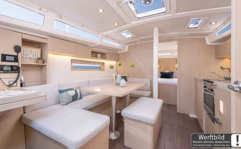 Oceanis 37.1