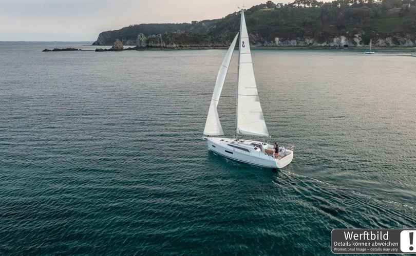Photo Oceanis 37.1 (2025)