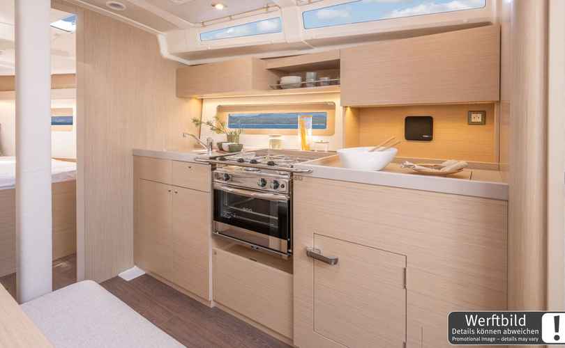 Oceanis 37.1