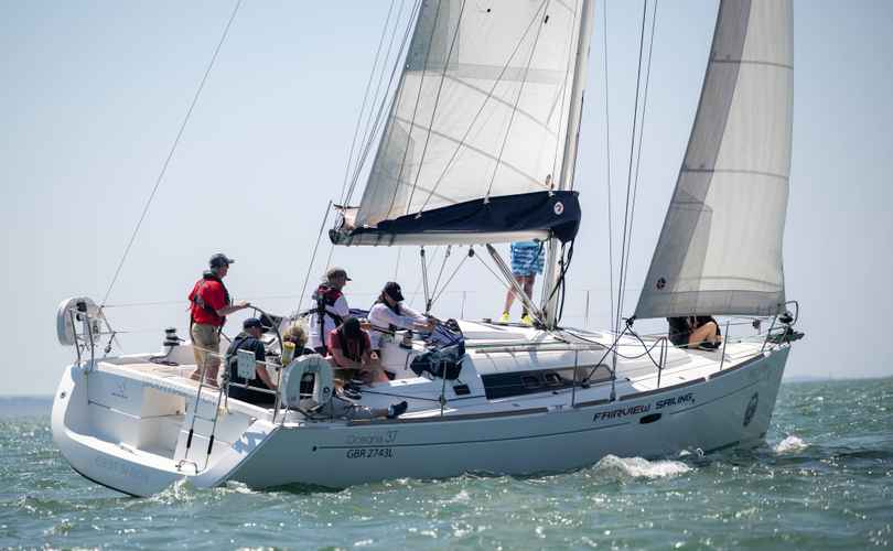 Oceanis 37
