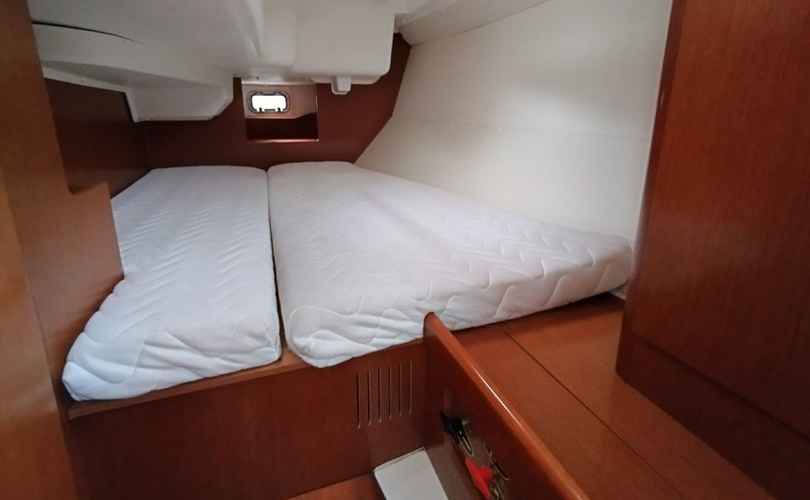 Photo Oceanis 37 (2011)