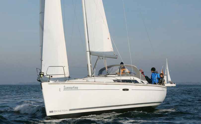 Oceanis 37