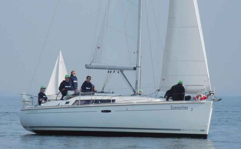 Oceanis 37
