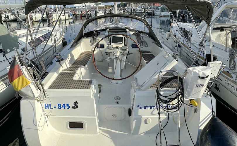 Oceanis 37