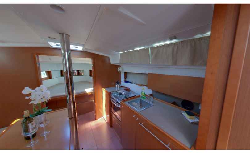 Oceanis 38.1