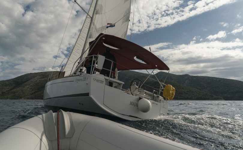 Oceanis 38.1