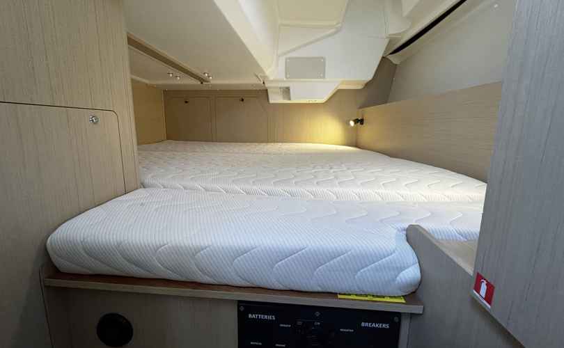 Oceanis 38.1