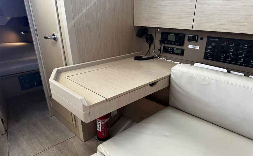 Oceanis 38.1