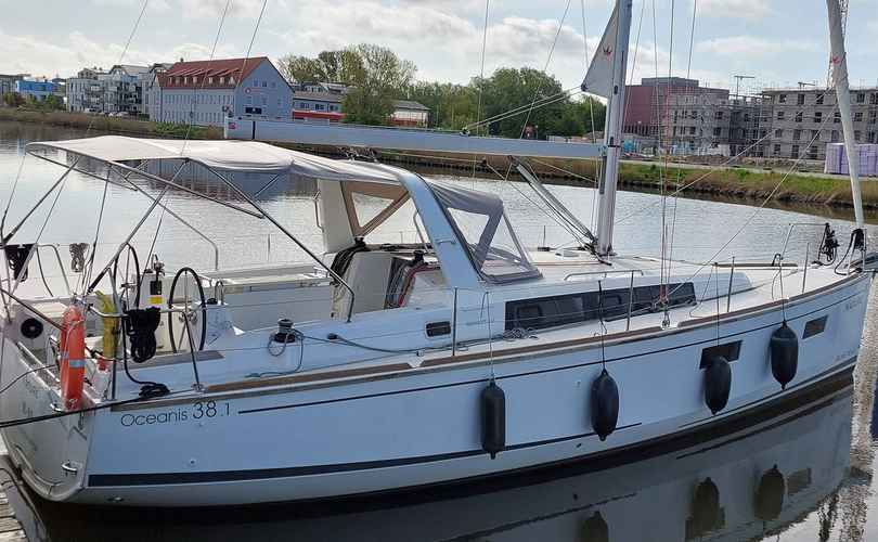 Oceanis 38.1