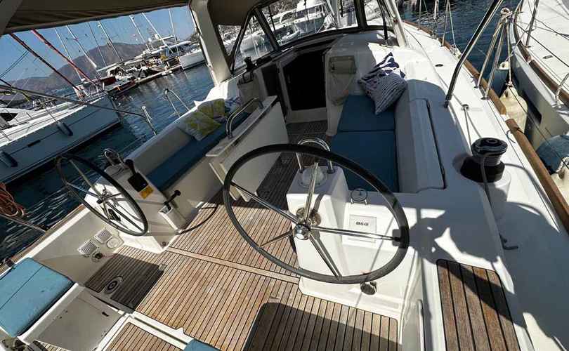 Oceanis 38.1
