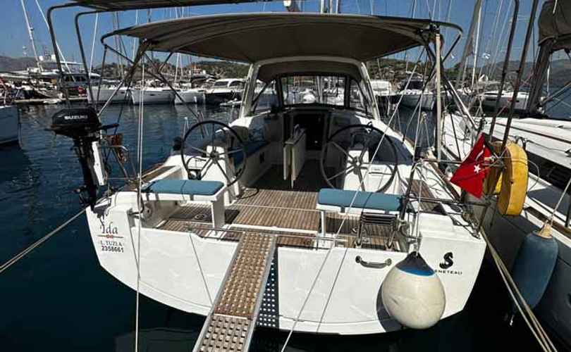 Oceanis 38.1