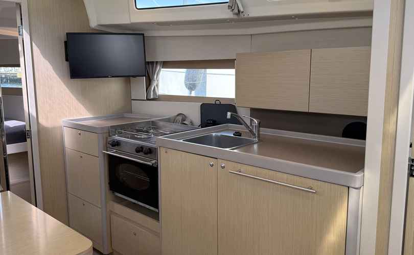 Oceanis 38.1
