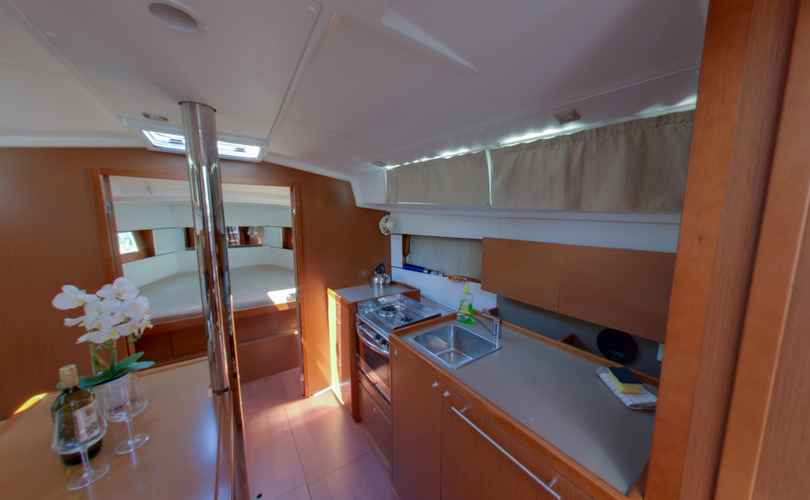Oceanis 38.1