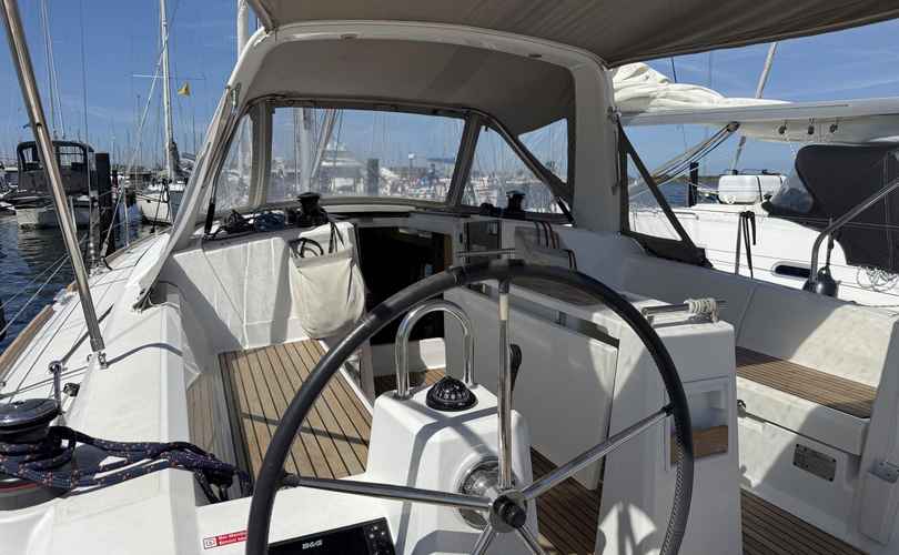 Oceanis 38.1