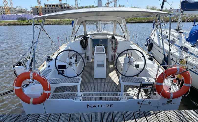 Oceanis 38.1
