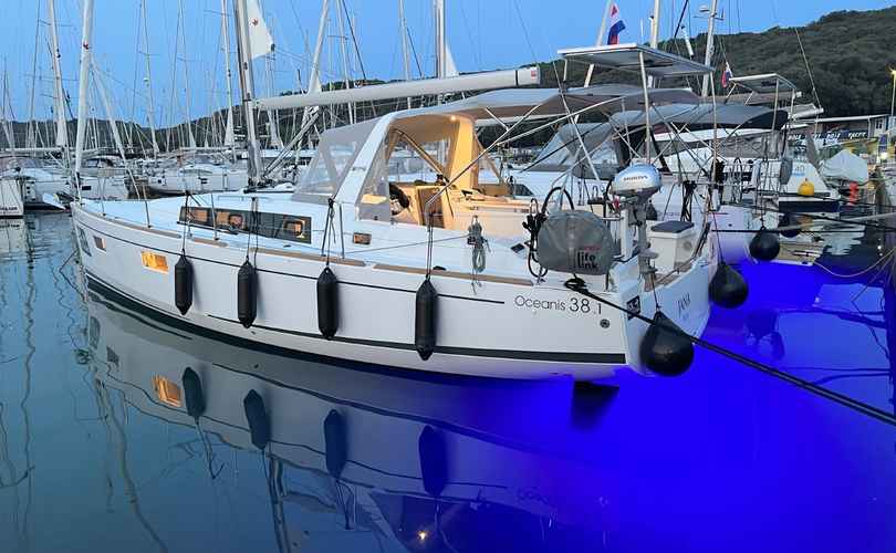 Photo Oceanis 38.1 (2023)