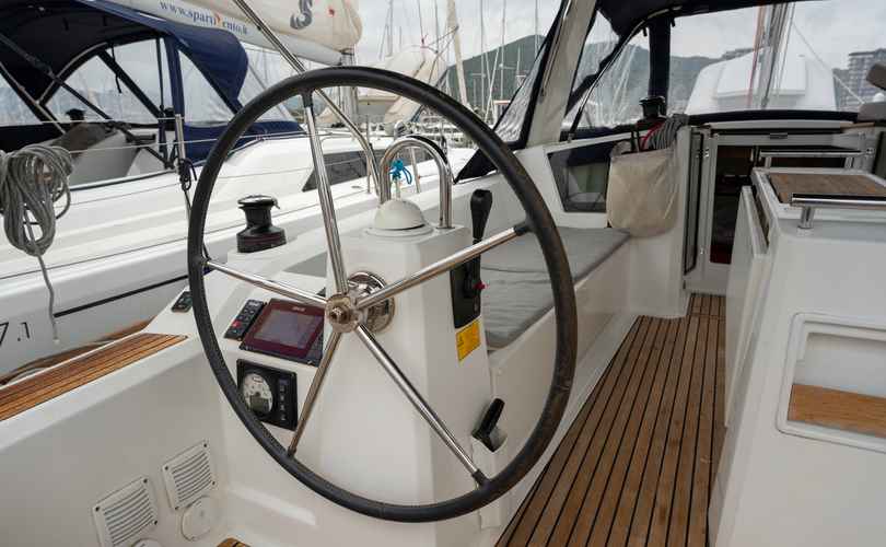 Oceanis 38.1