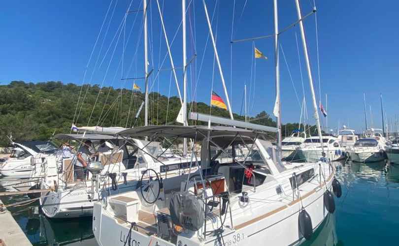 Photo Oceanis 38.1 (2023)