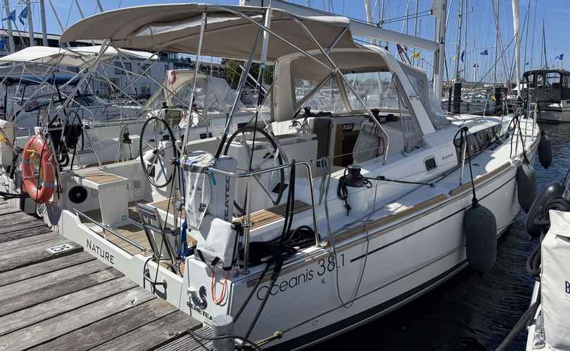 Oceanis 38.1