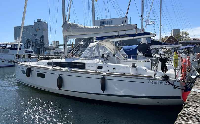 Oceanis 38.1