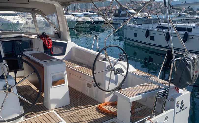 Photo Oceanis 38.1 (2023)