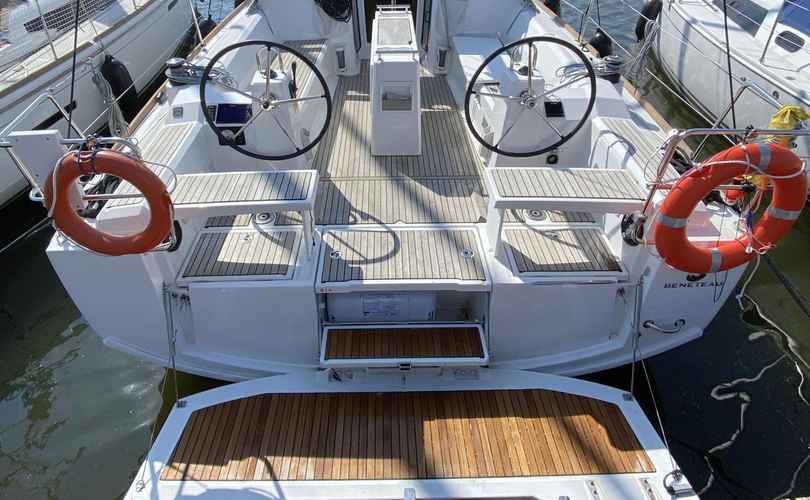 Oceanis 38.1