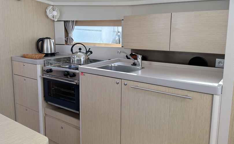 Oceanis 38.1