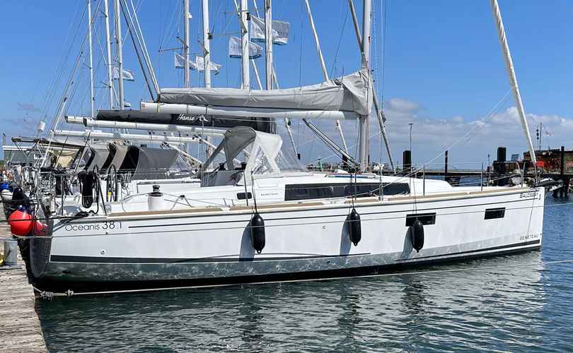 Oceanis 38.1
