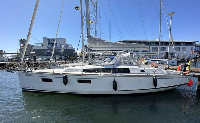 Oceanis 38.1