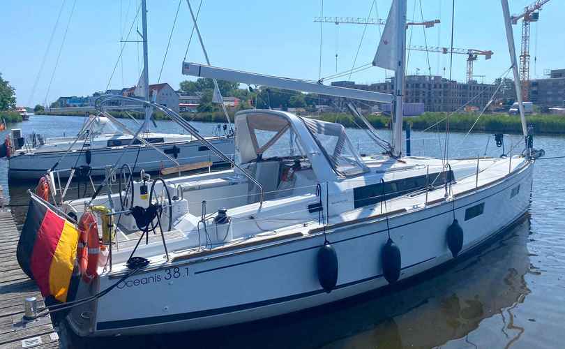 Oceanis 38.1
