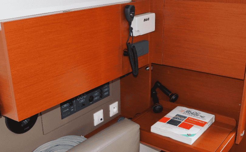 Oceanis 38.1