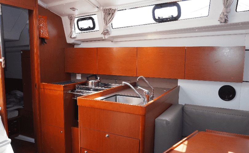 Oceanis 38.1