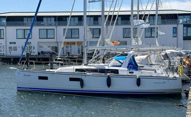 Photo Oceanis 38 (2014)
