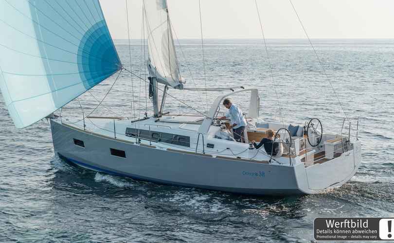 Photo Oceanis 38 (2014)