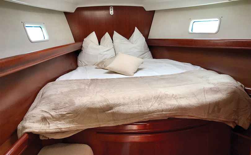 Oceanis 423
